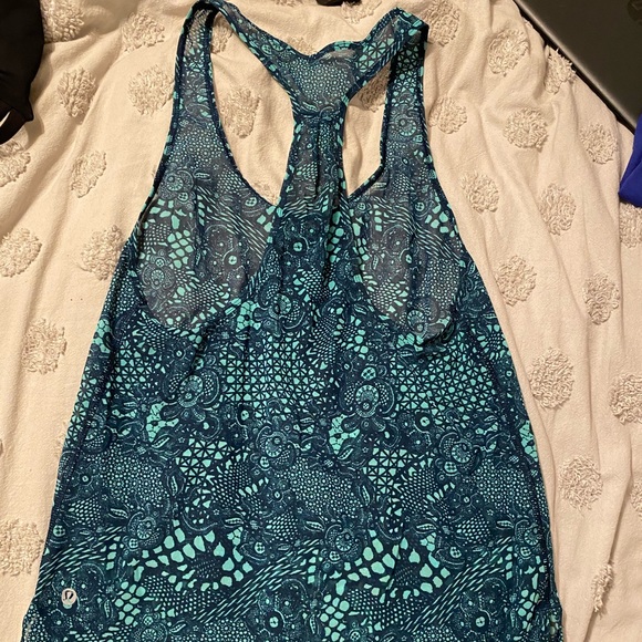 patterned lulu lemon tank navy and aqua - Picture 2 of 2